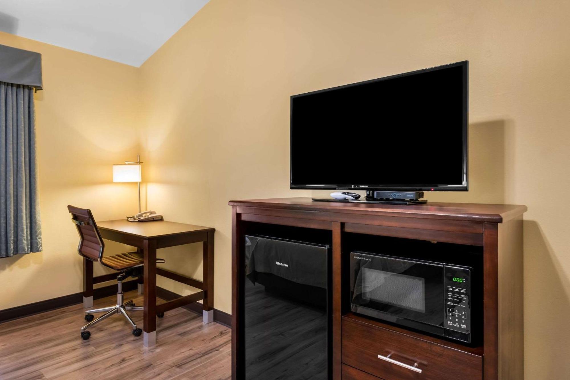 Econo Lodge Inn & Suites Eau Claire Exterior foto